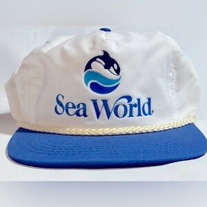 SeaWorld snapback trucker hat one-size-fits-all from original gift shop 1990